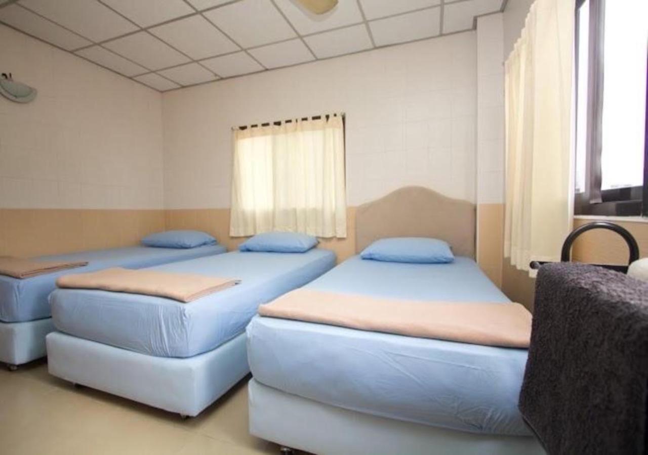 At Home Guest House Μπανγκόκ Εξωτερικό φωτογραφία
