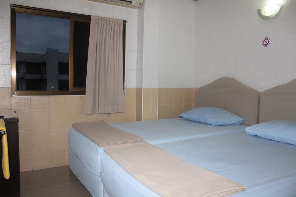 At Home Guest House Μπανγκόκ Εξωτερικό φωτογραφία