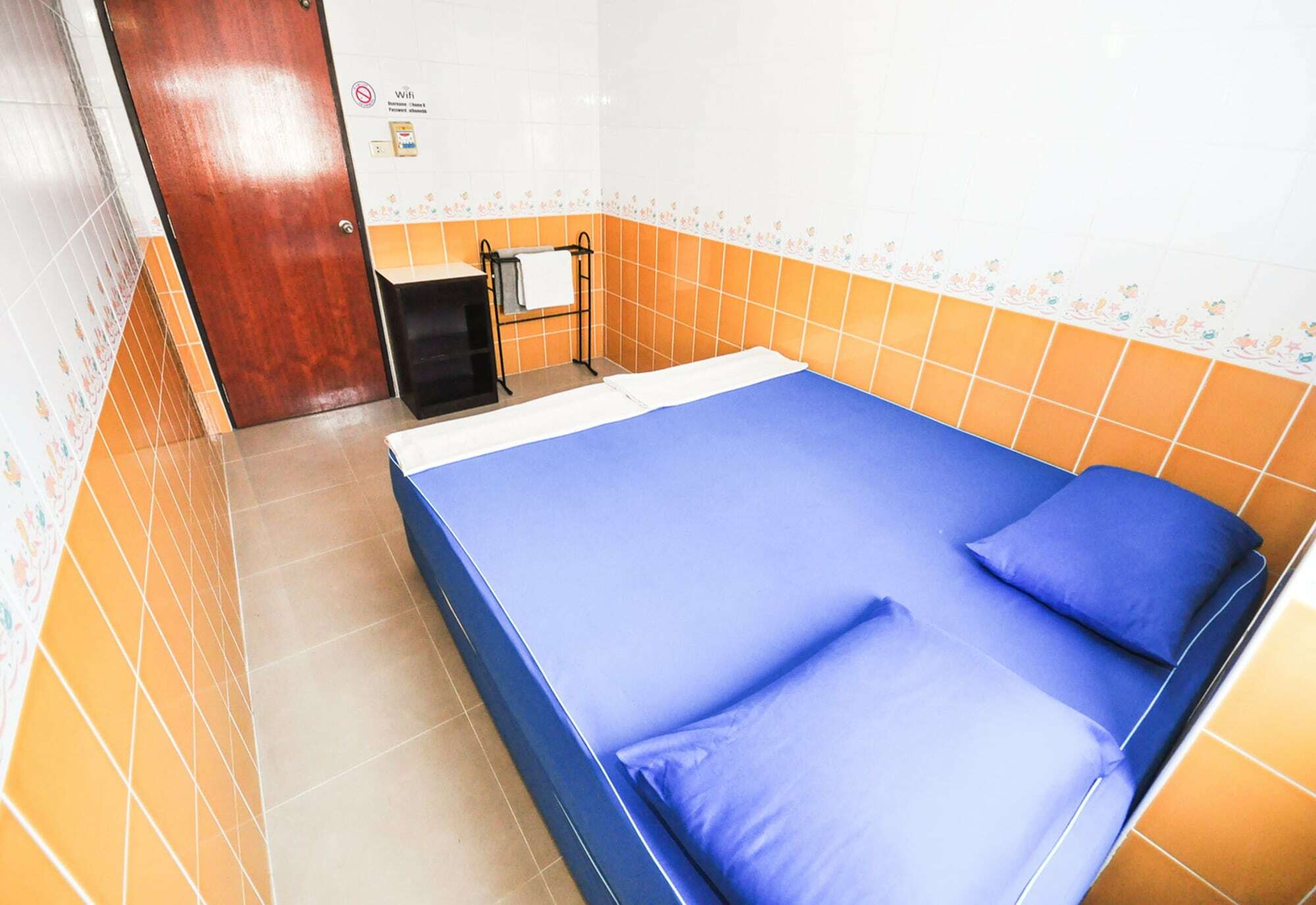 At Home Guest House Μπανγκόκ Εξωτερικό φωτογραφία